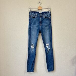 GOOD AMERICAN Distressed Good Waist Raw Hem High-Rise Jeans Stretch Blue
